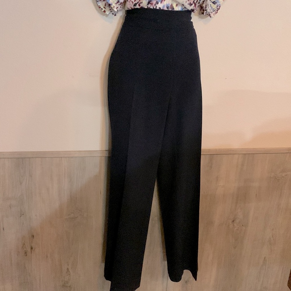 Women’s business or casual slacks - Picture 1 of 5
